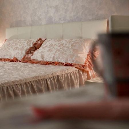 La Casa Di Pimpi Bed and Breakfast Desenzano del Garda Exteriör bild
