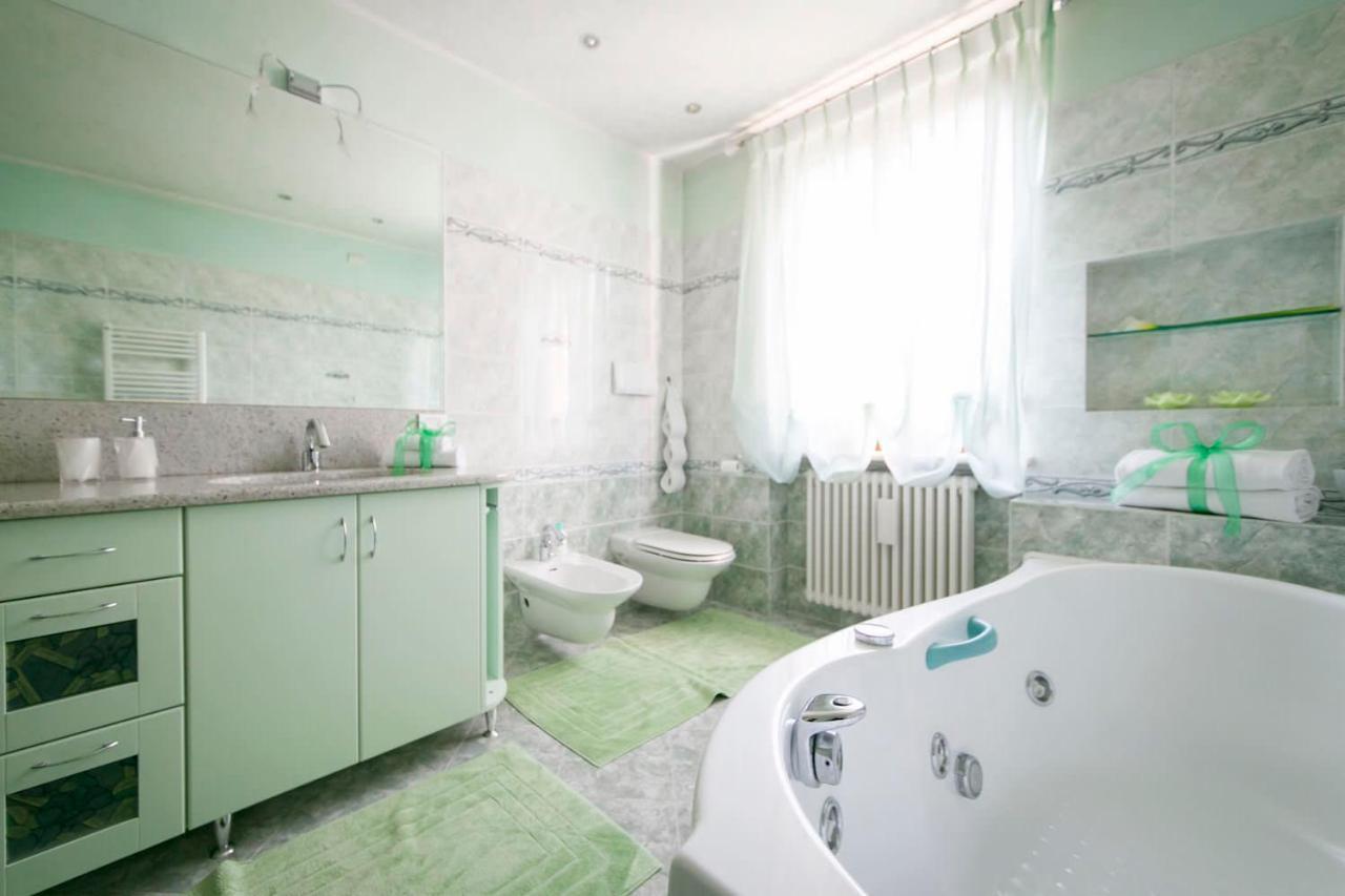 La Casa Di Pimpi Bed and Breakfast Desenzano del Garda Exteriör bild