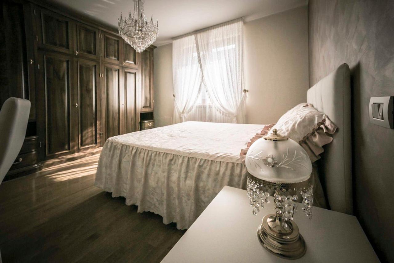 La Casa Di Pimpi Bed and Breakfast Desenzano del Garda Exteriör bild
